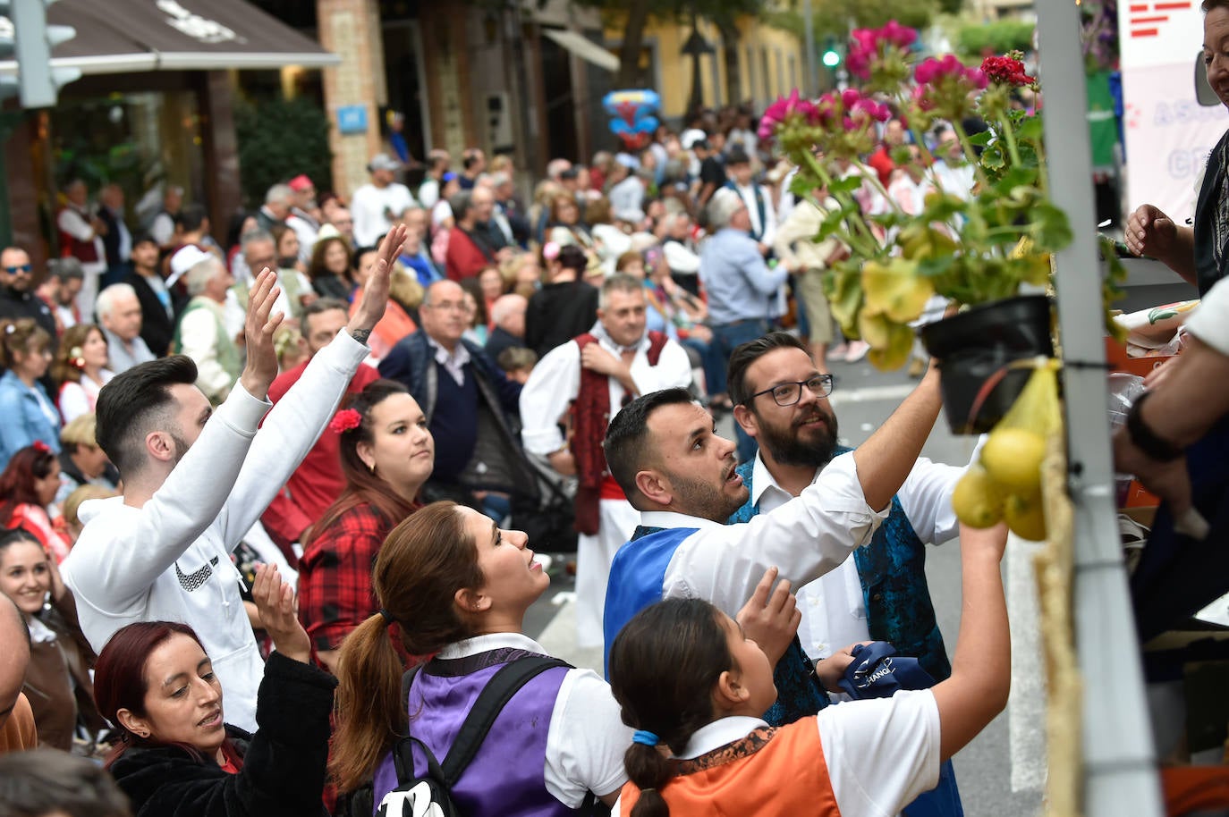 El desfile del Bando de la Huerta, en imágenes