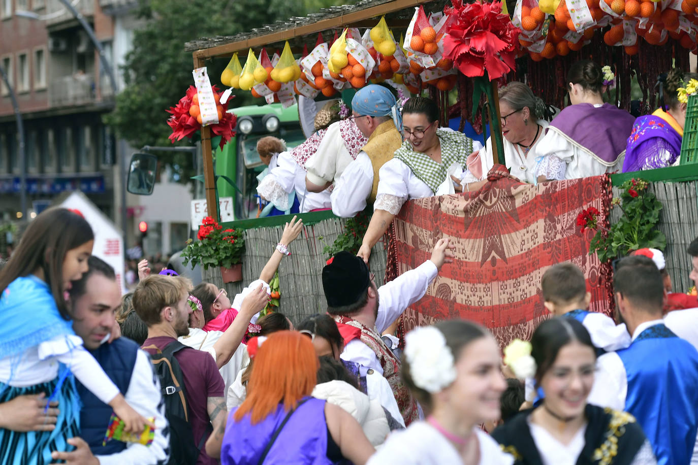 Más imágenes del desfile del Bando de la Huerta