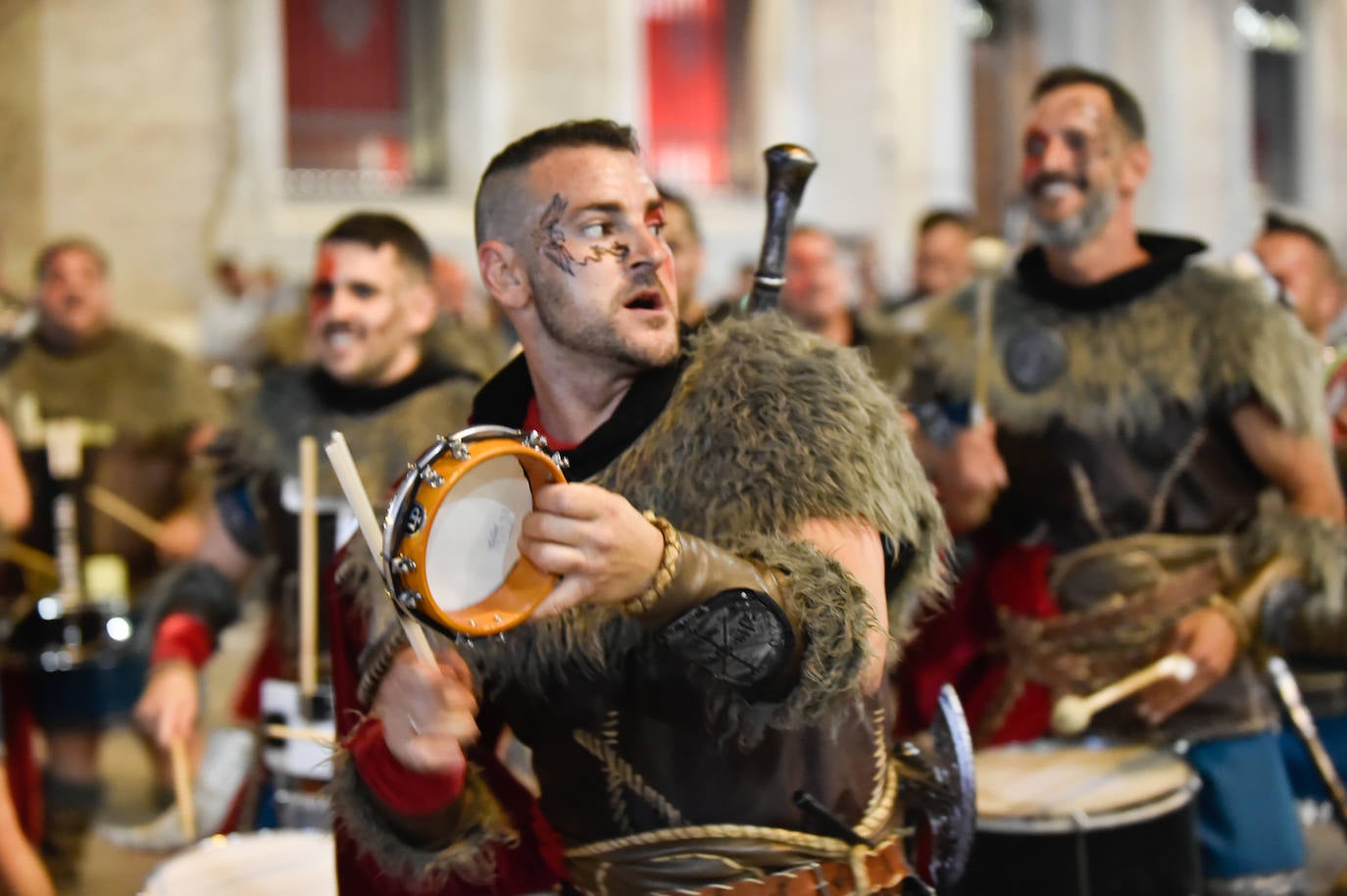 Las imágenes del desfile de la llegada de la Sardina a Murcia