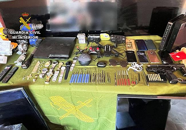 Los objetos recuperados.