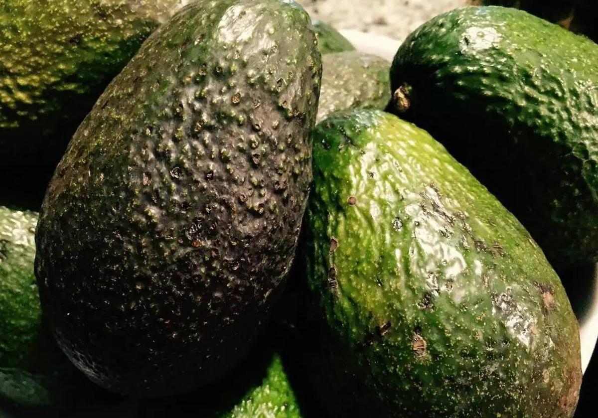 Tres trucos para saber si los aguacates están en su punto sin abrirlos.