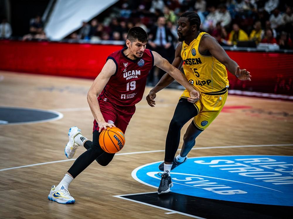 Las imágenes de la victoria del UCAM CB ante el Riesen