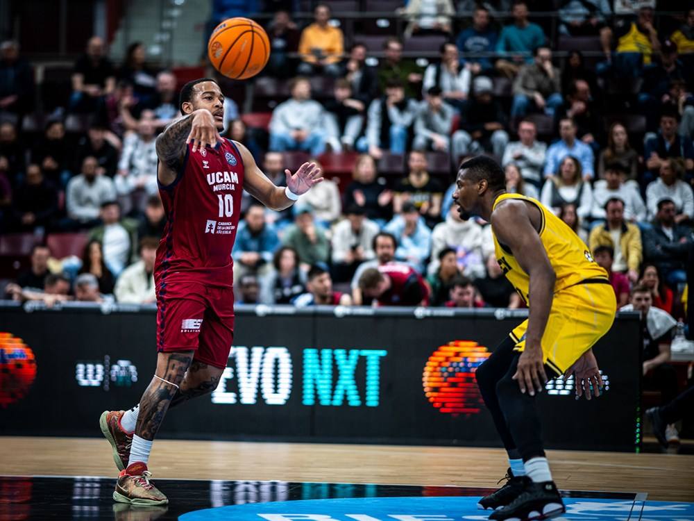 Las imágenes de la victoria del UCAM CB ante el Riesen