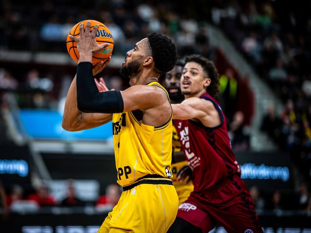 Las imágenes de la victoria del UCAM CB ante el Riesen