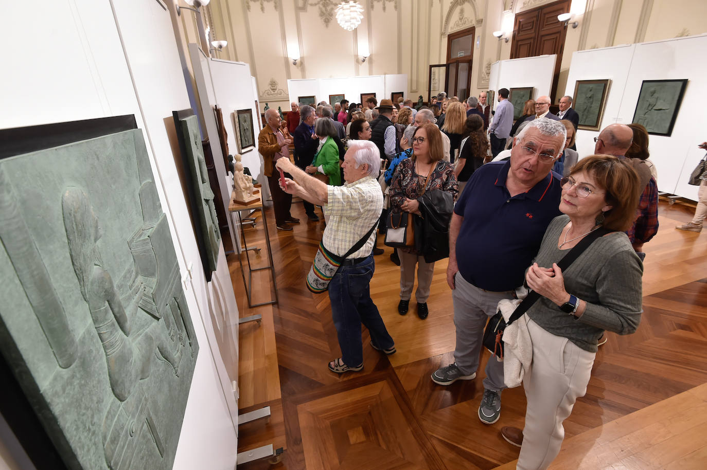 Inauguración de la exposición &#039;Armonía&#039; en la Sala Alta del Real Casino de Murcia
