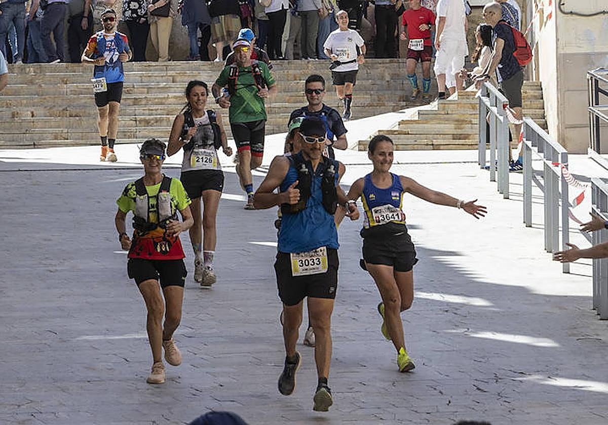 Varios corredores de la Ruta de las Fortalezas.