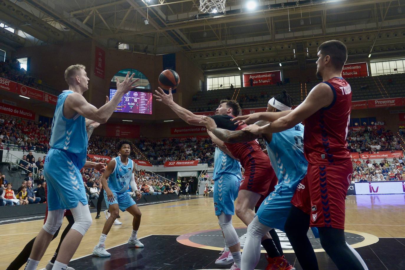 La victoria del UCAM Murcia contra el Palencia, en imágenes