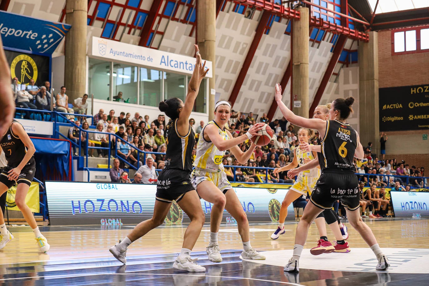 La victoria del Hozono Jairis ante La Seu, en imágenes