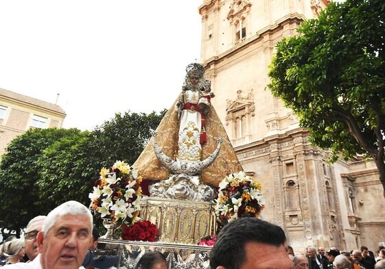 Romería de la Virgen de la Fuensanta de camino a Algezares.