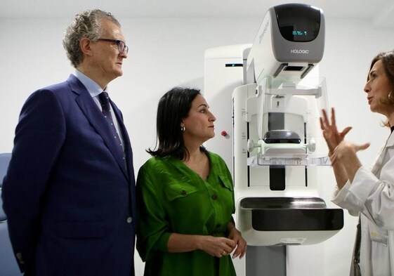 Pedreño visitó, este miércoles, el Servicio de Radiología del hospital de Yecla.
