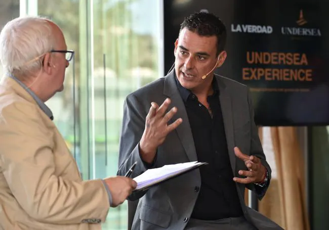 Gregorio Ayllón, CEO of Bodegas Undersea, during his speech.