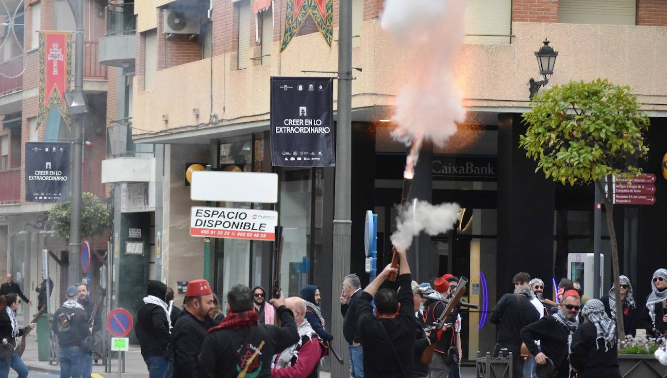 Imágenes del comienzo del Día del Moro en Caravaca