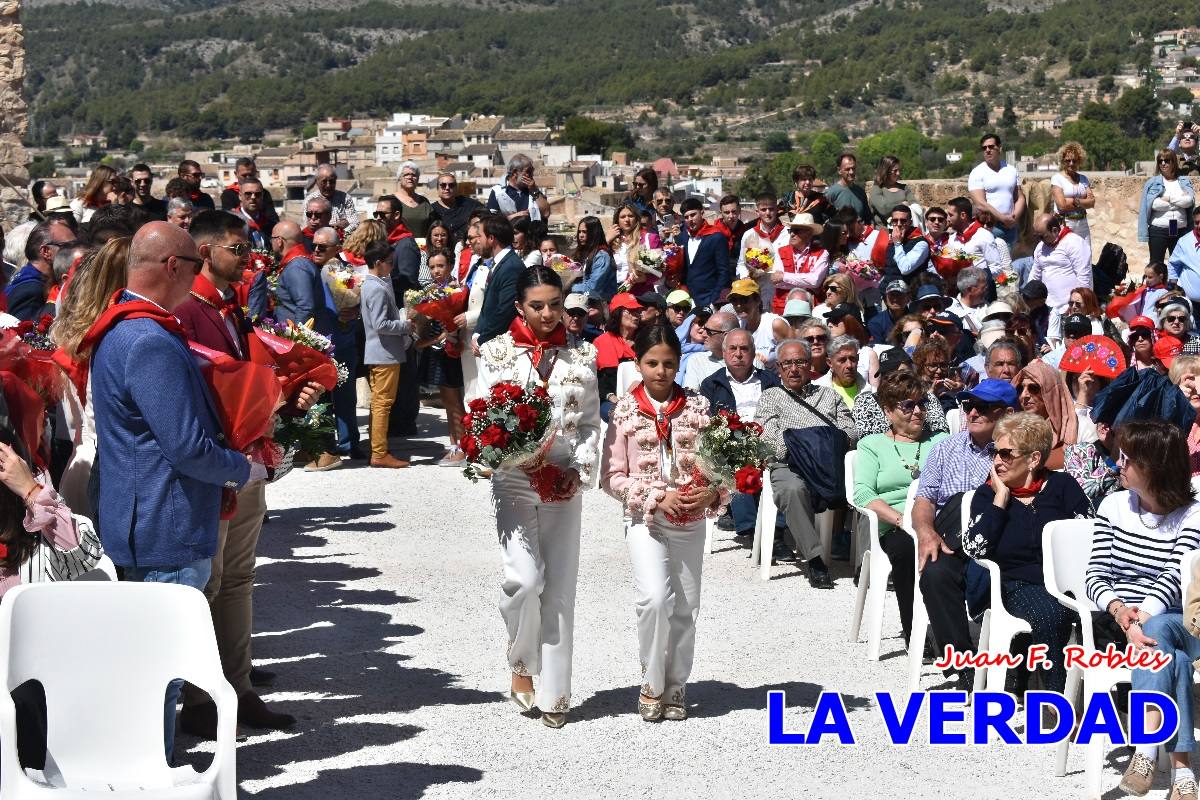 Flores de las peñas caballistas para la Vera Cruz en Caravaca