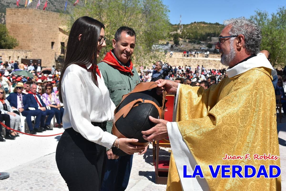 Flores de las peñas caballistas para la Vera Cruz en Caravaca