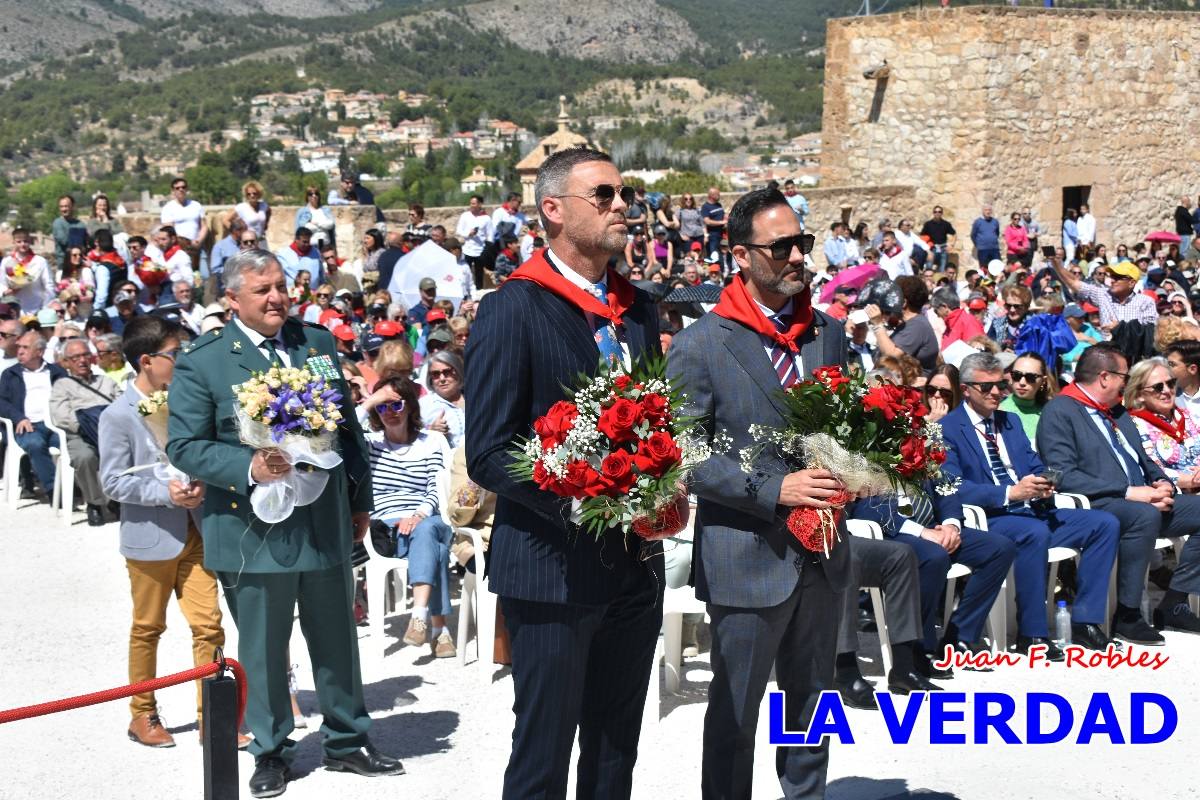 Flores de las peñas caballistas para la Vera Cruz en Caravaca