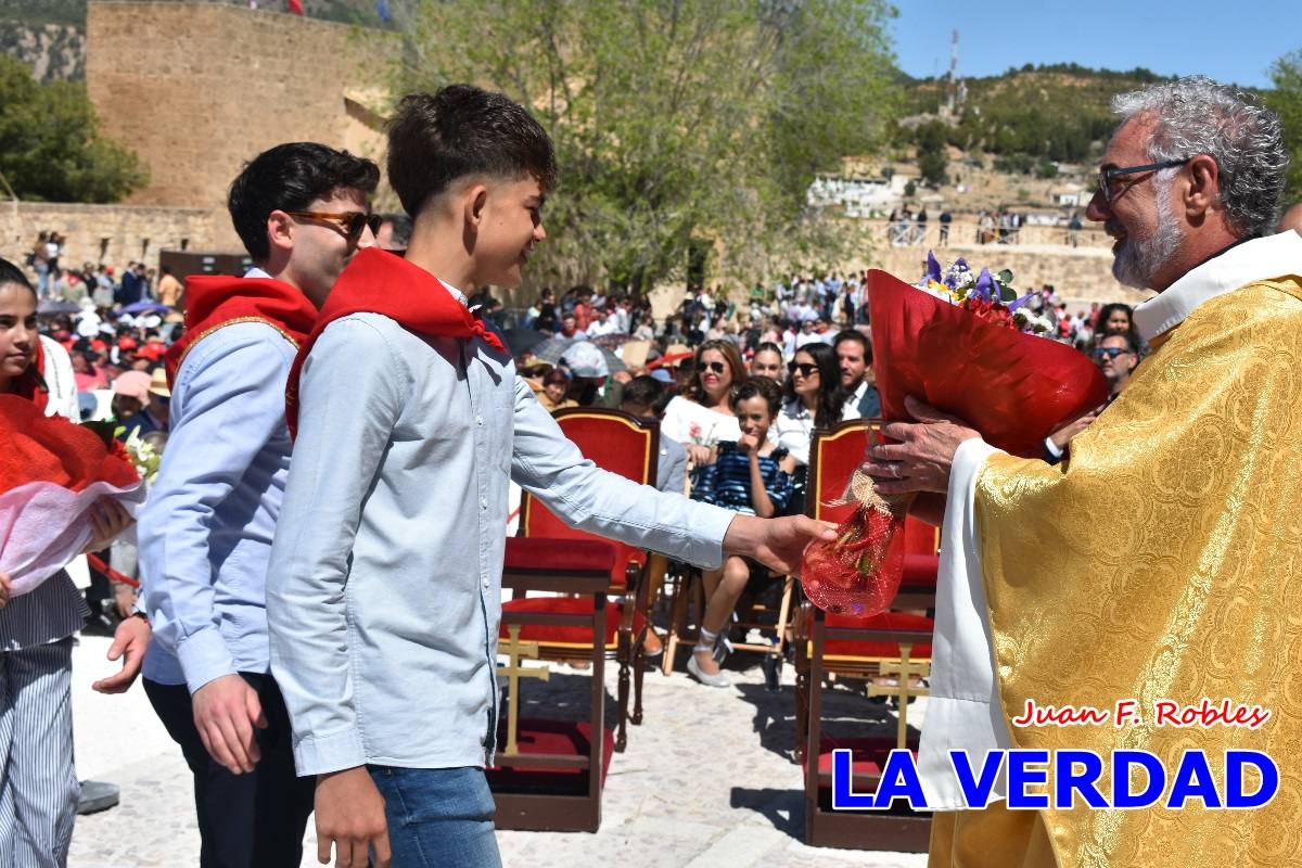 Flores de las peñas caballistas para la Vera Cruz en Caravaca
