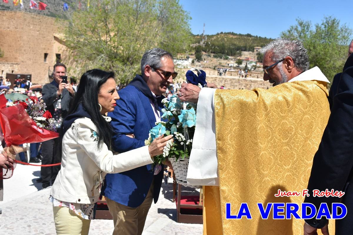 Flores de las peñas caballistas para la Vera Cruz en Caravaca