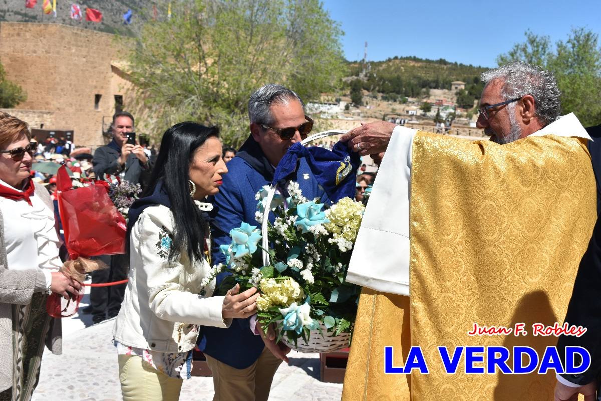 Flores de las peñas caballistas para la Vera Cruz en Caravaca