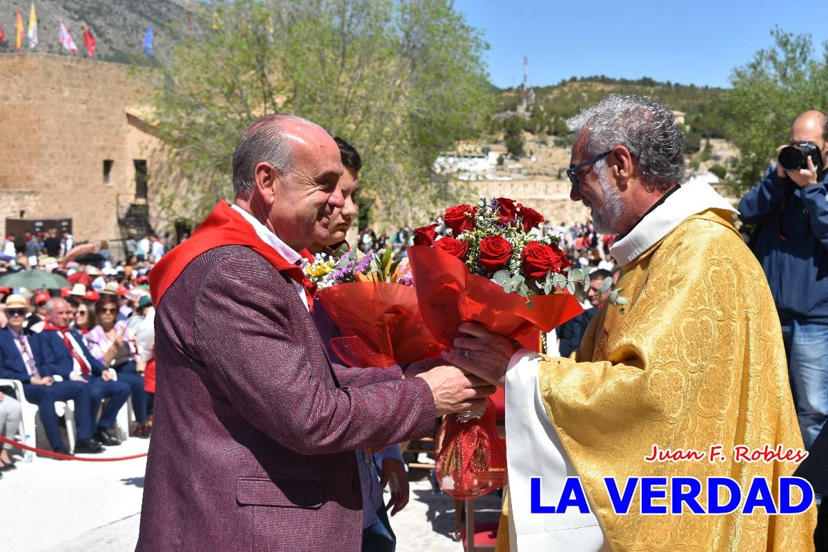 Flores de las peñas caballistas para la Vera Cruz en Caravaca