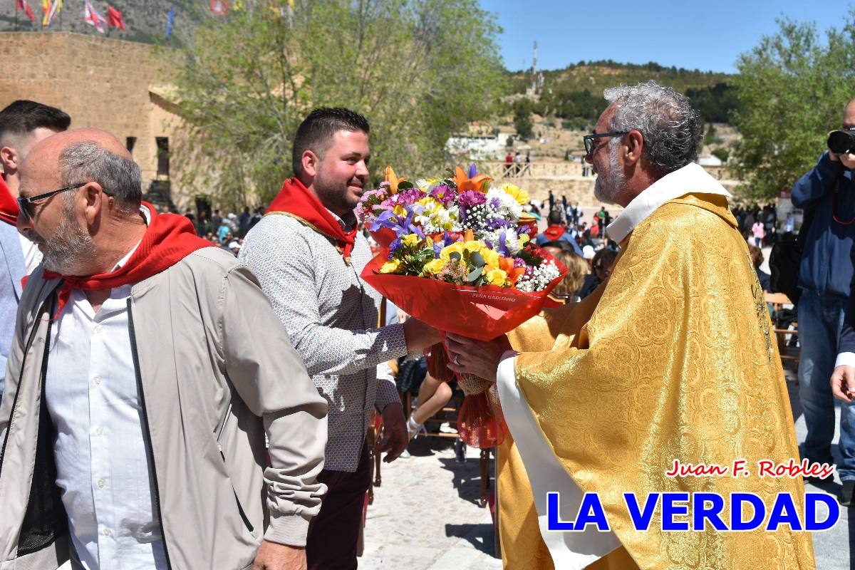 Flores de las peñas caballistas para la Vera Cruz en Caravaca