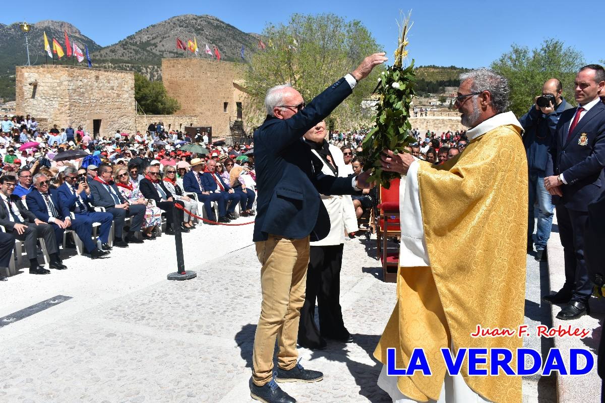 Flores de las peñas caballistas para la Vera Cruz en Caravaca