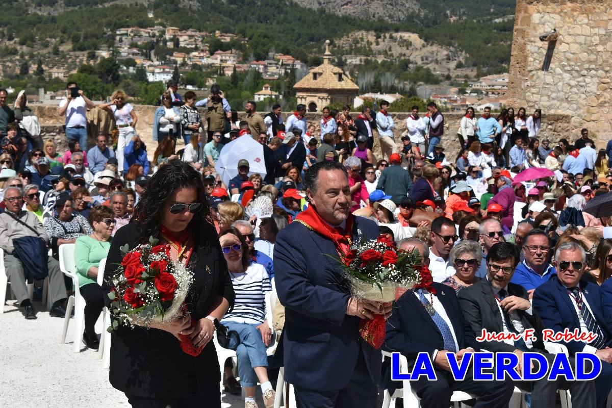 Flores de las peñas caballistas para la Vera Cruz en Caravaca