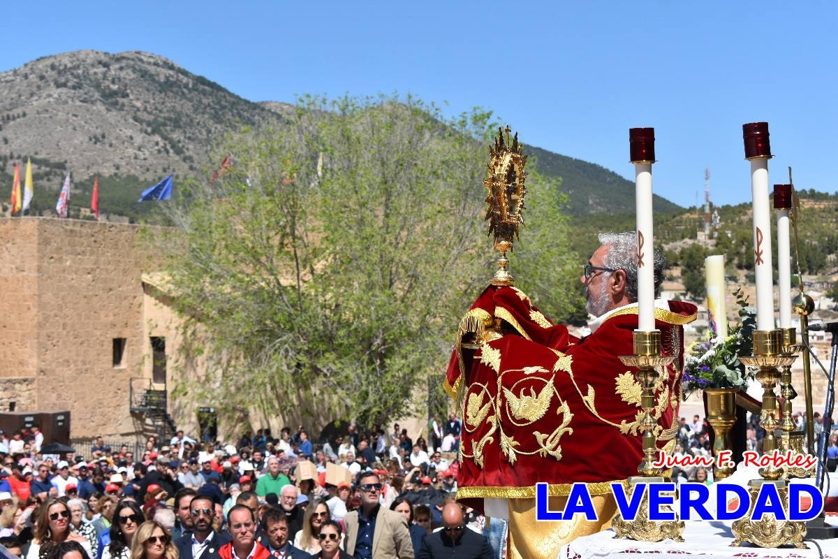Flores de las peñas caballistas para la Vera Cruz en Caravaca