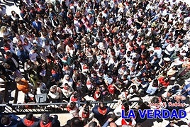 Un momento del sorteo en la explanada de la basílica de la Vera Cruz