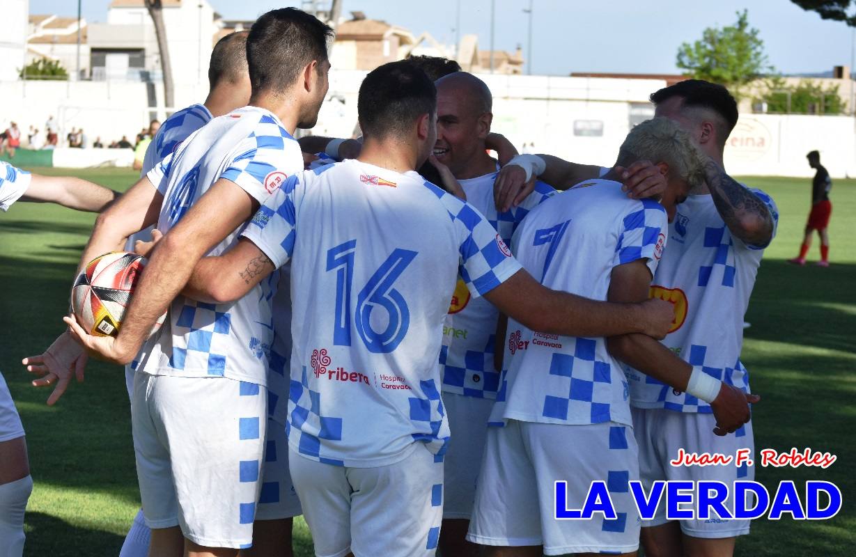 El Caravaca saca músculo frente al Racing Murcia