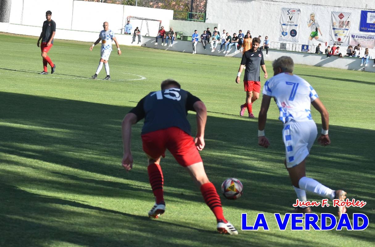 El Caravaca saca músculo frente al Racing Murcia