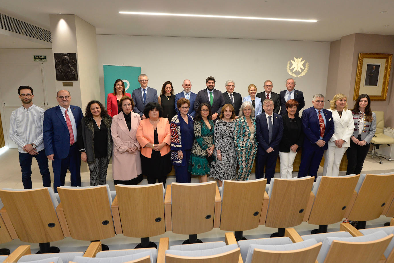 Miralles renueva al frente del Colegio Oficial de Médicos de la Región de Murcia