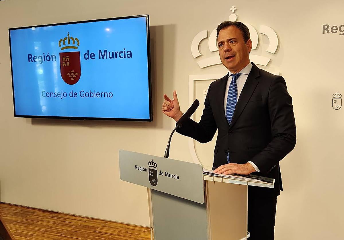 Marcos Ortuño, este jueves, en la rueda de prensa posterior al Consejo de Gobierno