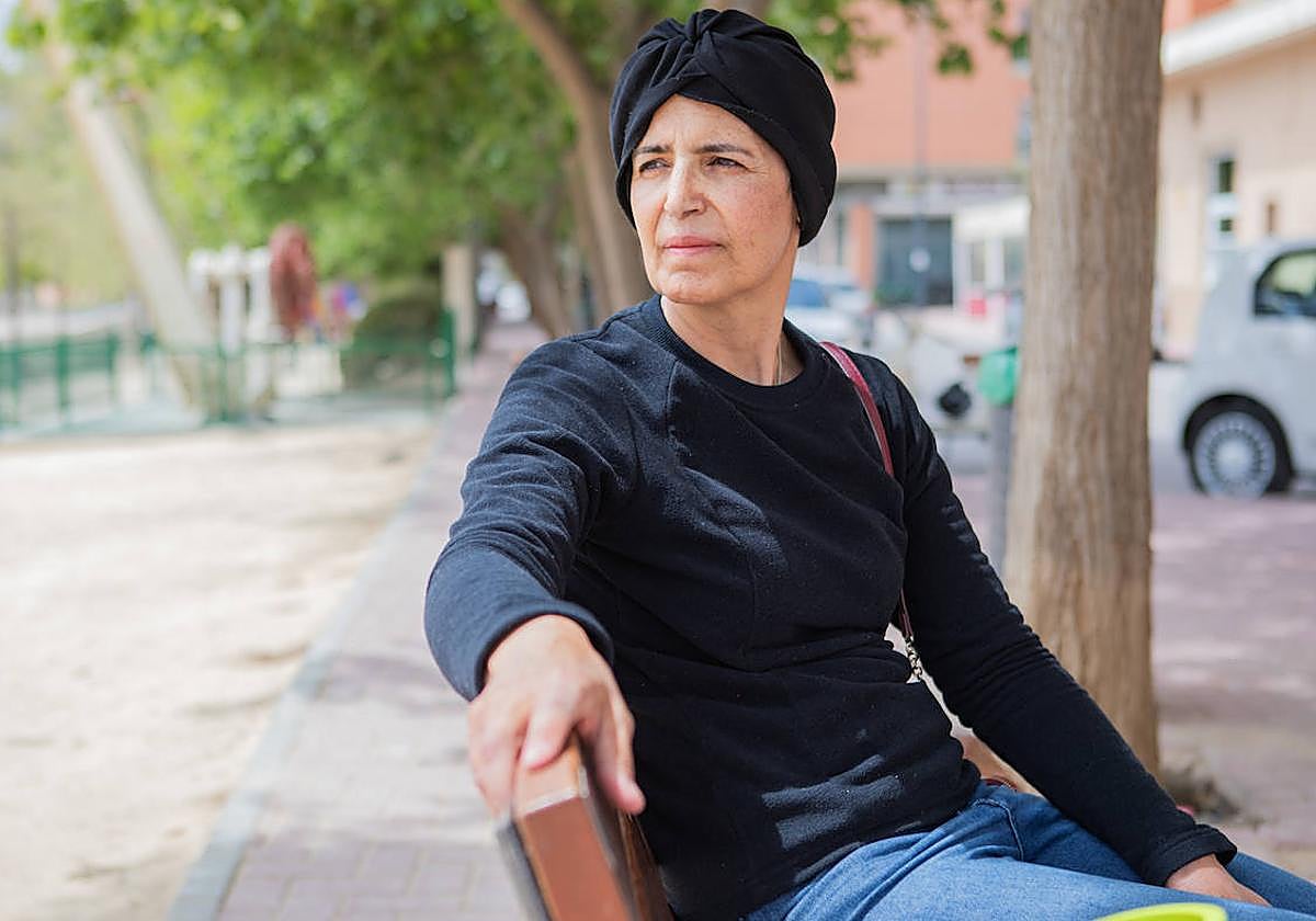 Joaquina Torrecillas, en el parque de la Estación de San Diego, en Lorca.