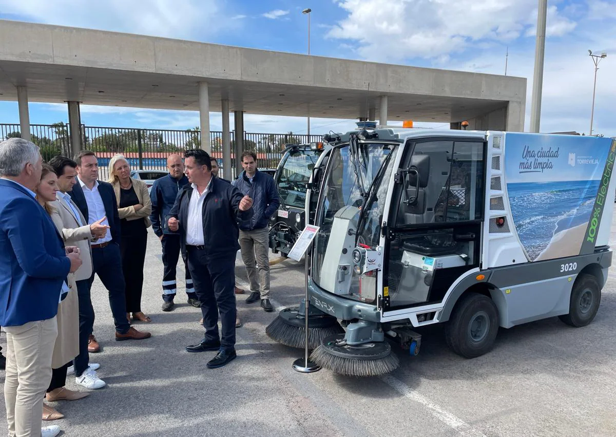 Secondary image 1 - The Torrevieja garbage contract will complete its new fleet before this coming summer