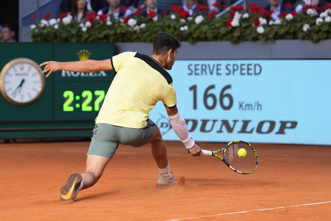 Las imágenes del partido entre Alcaraz y Struff en el Mutua Madrid Open