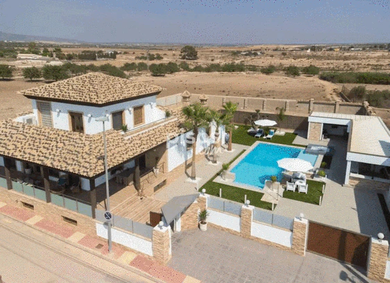 Cuatro de las casas a la venta más caras de Murcia.