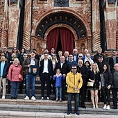 La delegación alemana de Obertshausen, ayer, en la basílica.