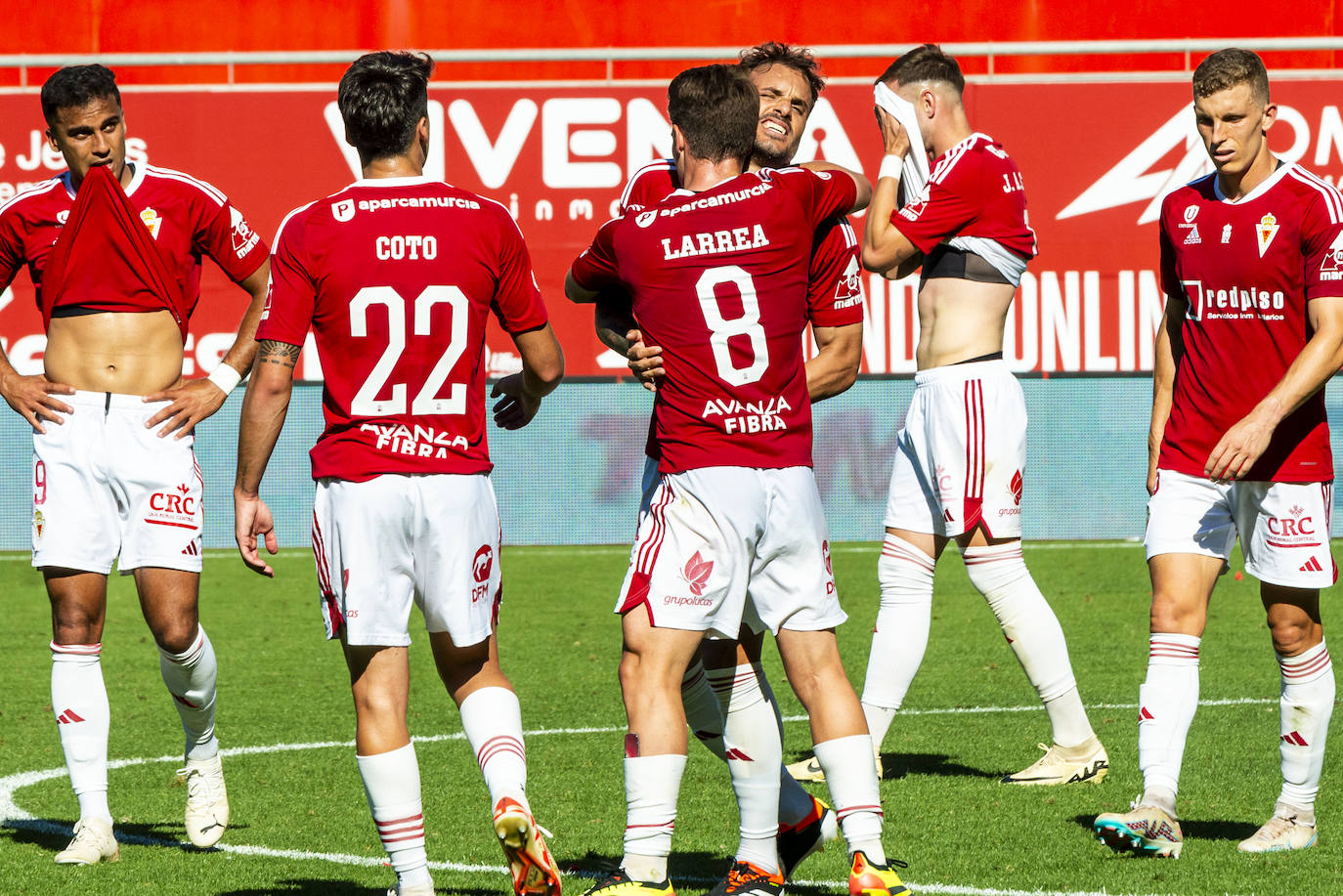 La derrota del Real Murcia frente al Castellón, en imágenes