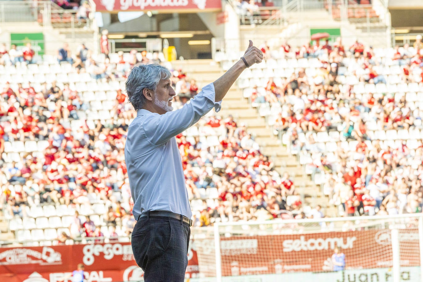 La derrota del Real Murcia frente al Castellón, en imágenes