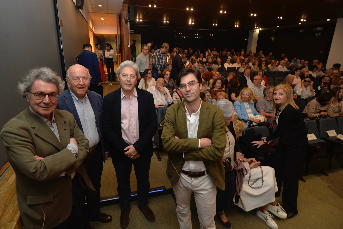Las imágenes de Andrés Trapiello en el Aula de Cultura de LA VERDAD