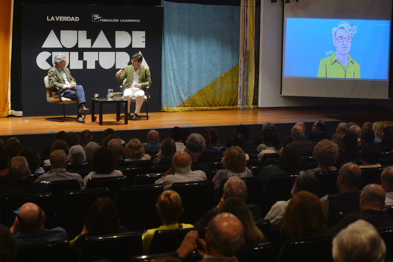 Las imágenes de Andrés Trapiello en el Aula de Cultura de LA VERDAD