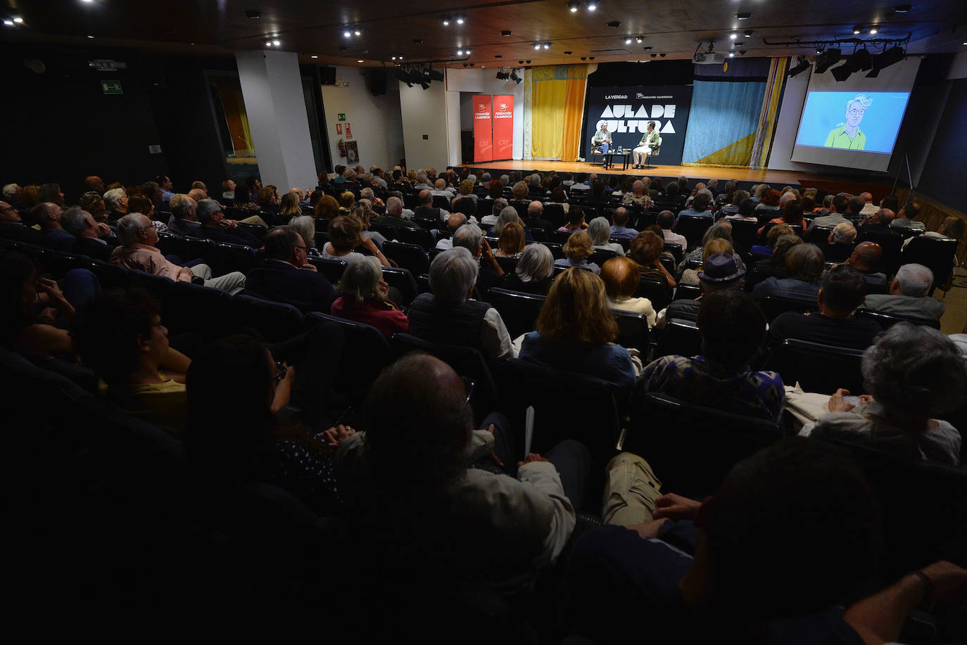 Las imágenes de Andrés Trapiello en el Aula de Cultura de LA VERDAD