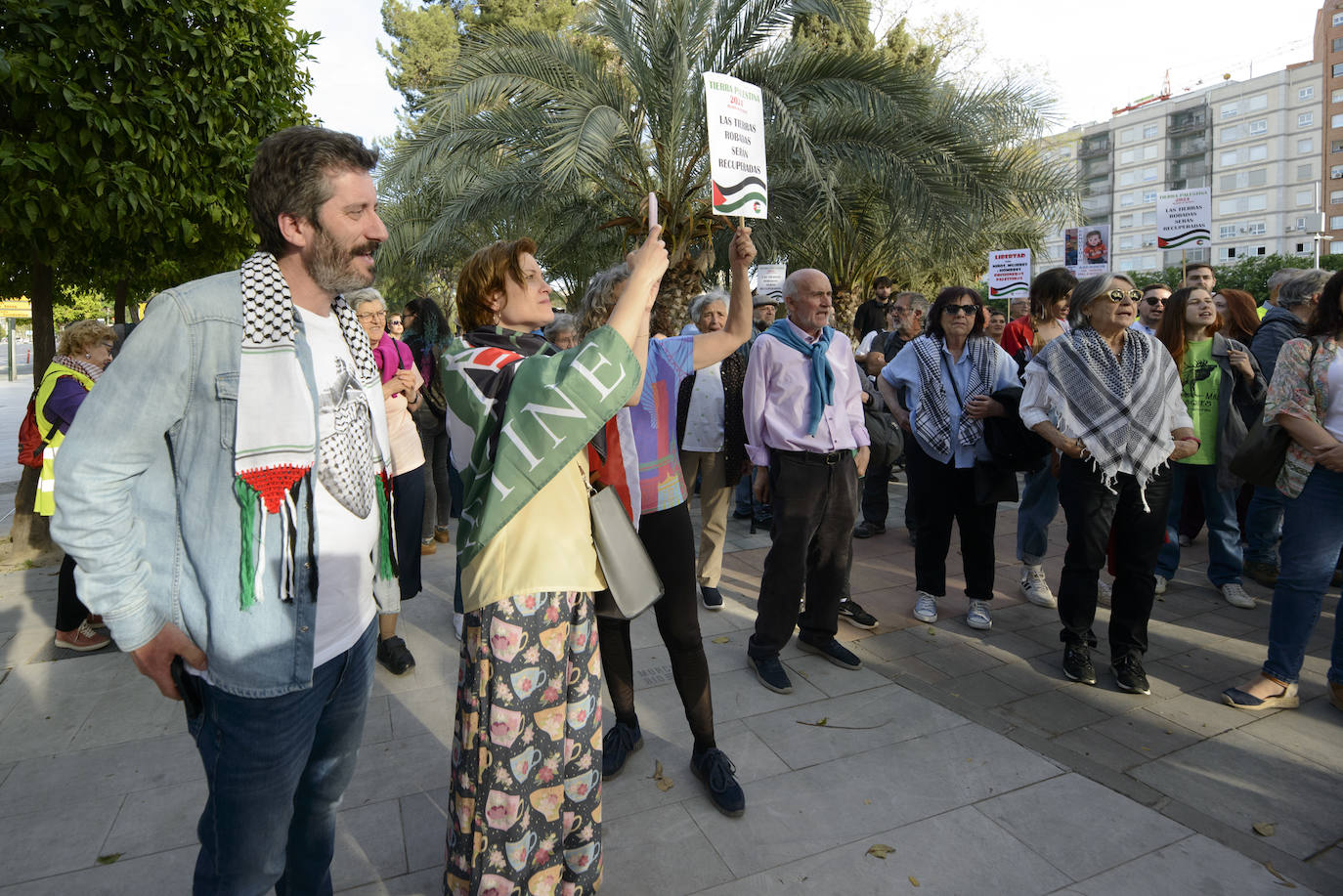 Las imágenes de la concentración en Murcia contra «el genocidio» en Rafah