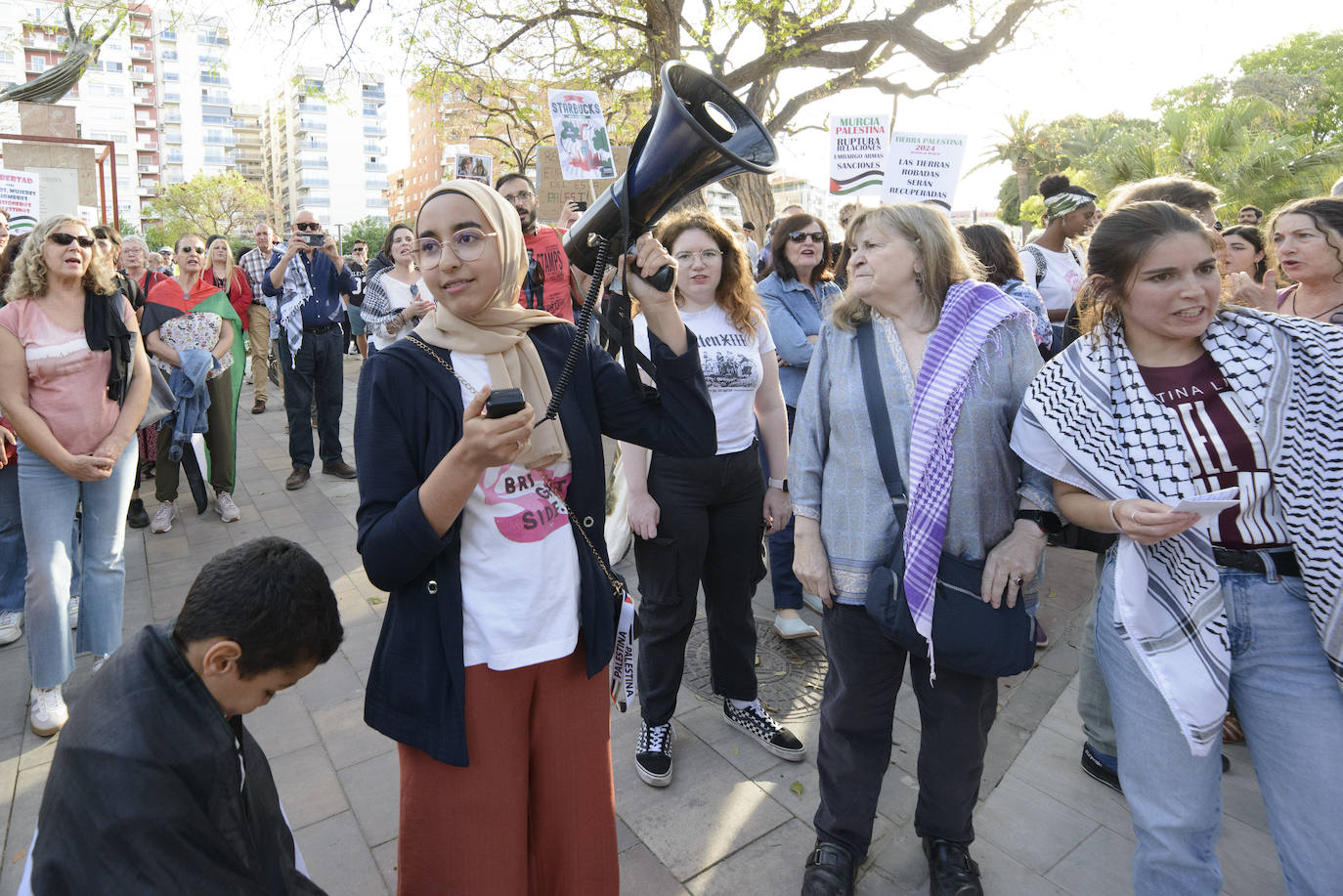 Las imágenes de la concentración en Murcia contra «el genocidio» en Rafah