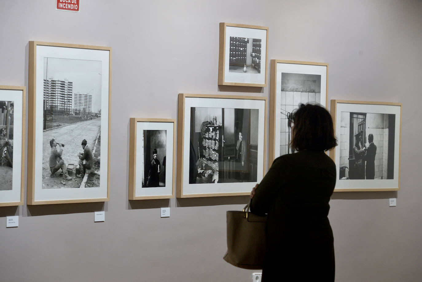 Las imágenes de la exposción de Ramón Masats en el Archivo General de la Región de Murcia
