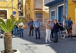 Minuto de silencio por la muerte de los tres vecinos de Ricote en el incendio.