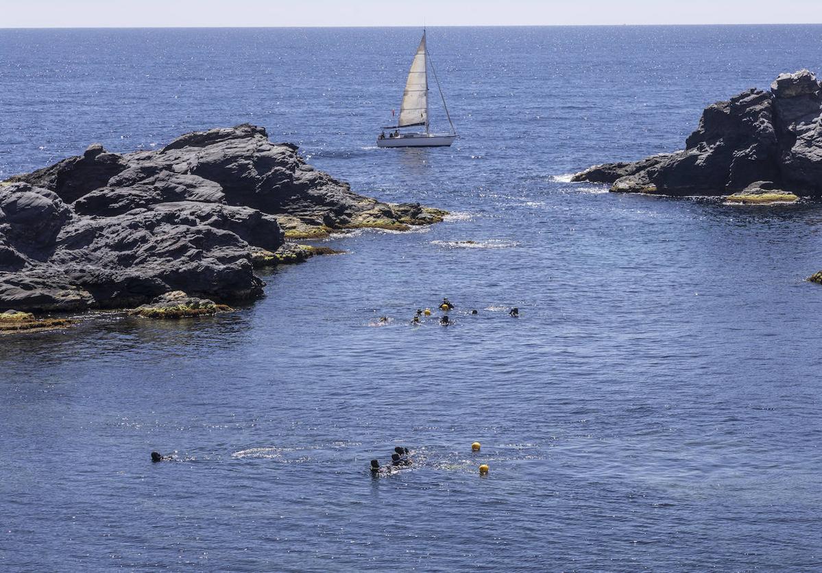 Prácticas de buceo en Cabo de Palos, en imágenes