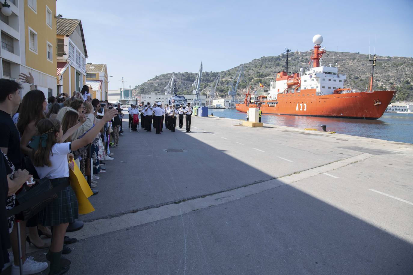 El &#039;Hespérides&#039; llega a Cartagena tras 171 días de viaje