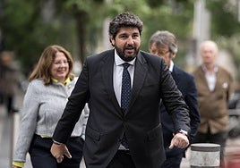 Fernando López Miras, este martes, a su llegada a la reunión del Comité Ejecutivo Nacional del PP.