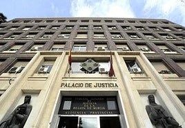 Fachada del Palacio de Justicia de Murcia, sede de la Audiencia Provincial.